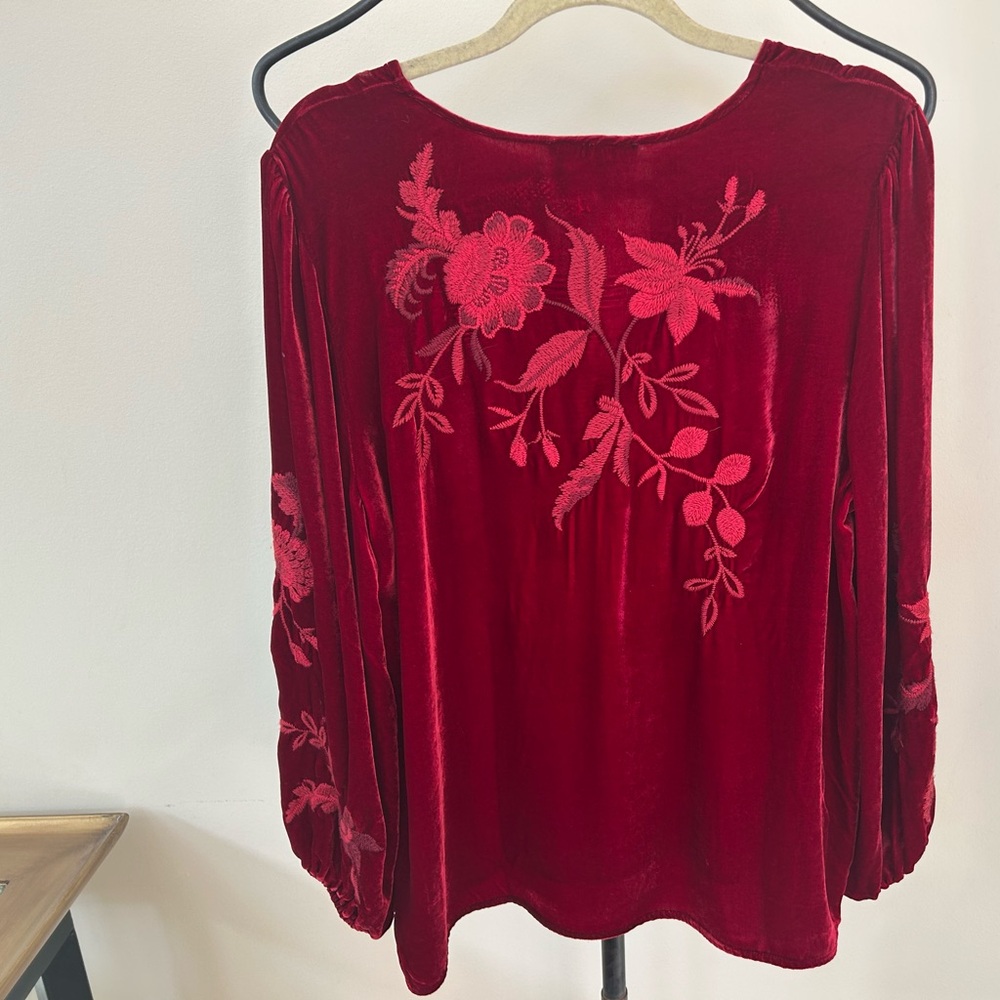 Johnny Was Scarlet Velvet Top Large - Picture 2 of 7
